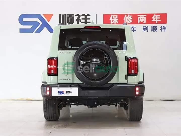 Tank 300 2022 5