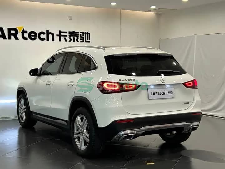 Mercedes-Benz GLA 2023 5