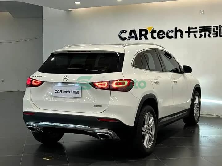 Mercedes-Benz GLA 2023 9
