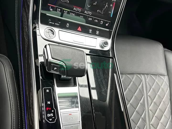 Audi A8 2023 8