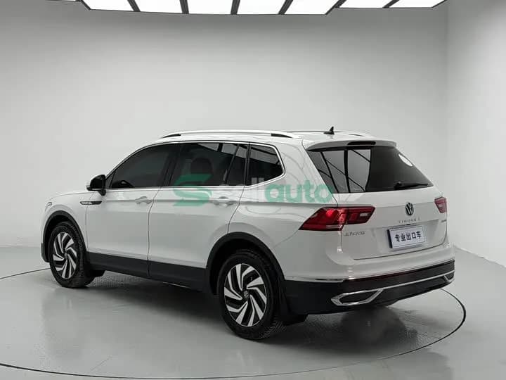 Volkswagen L 2023 6