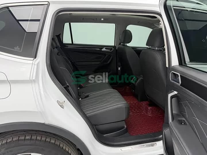 Volkswagen L 2023 10