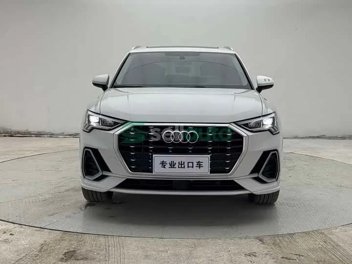 Audi Q3 2023 3