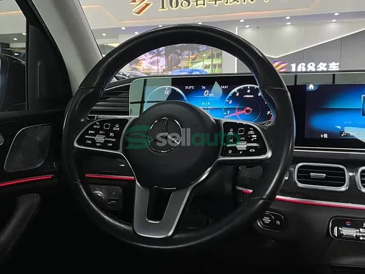 Mercedes-Benz GLE 2021 12