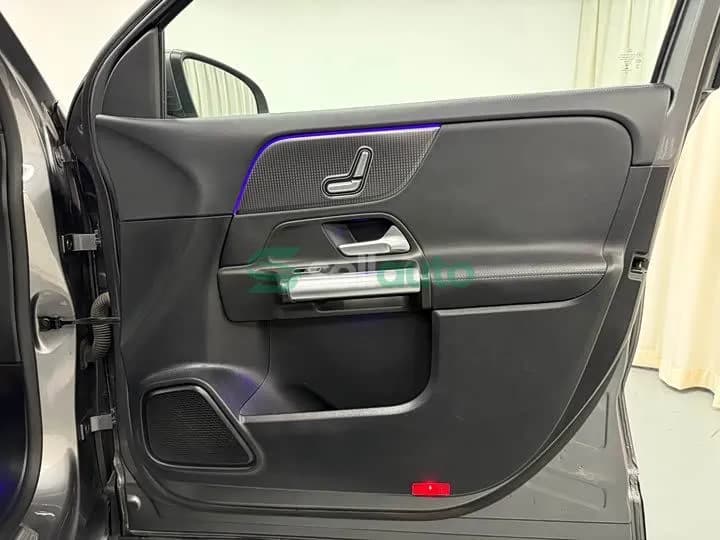 Mercedes-Benz GLA 2021 11