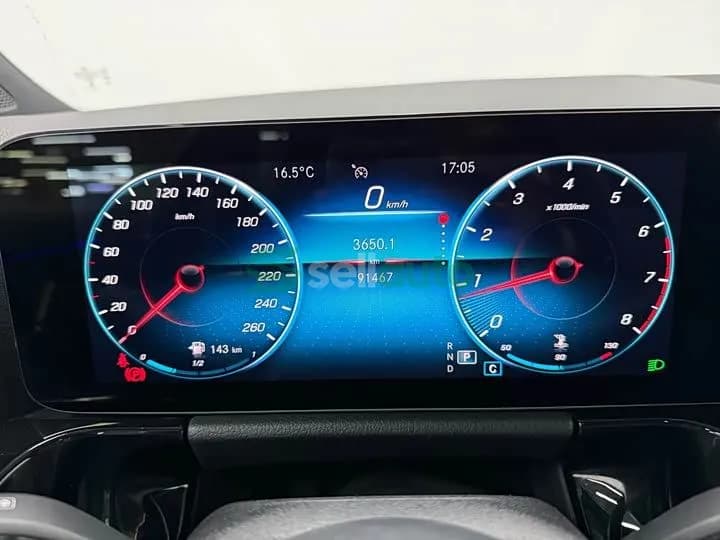 Mercedes-Benz GLA 2021 4