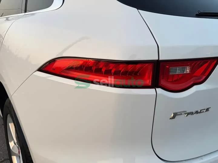 Jaguar F-PACE 2021 6
