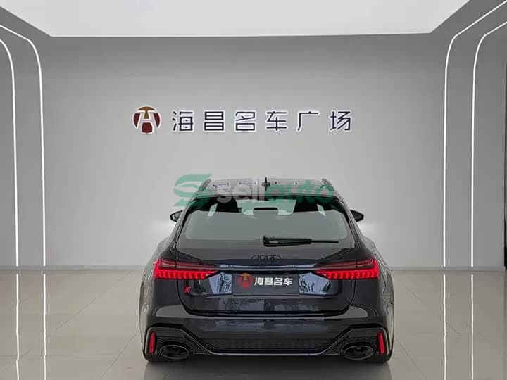 Audi RS 6 2025 5