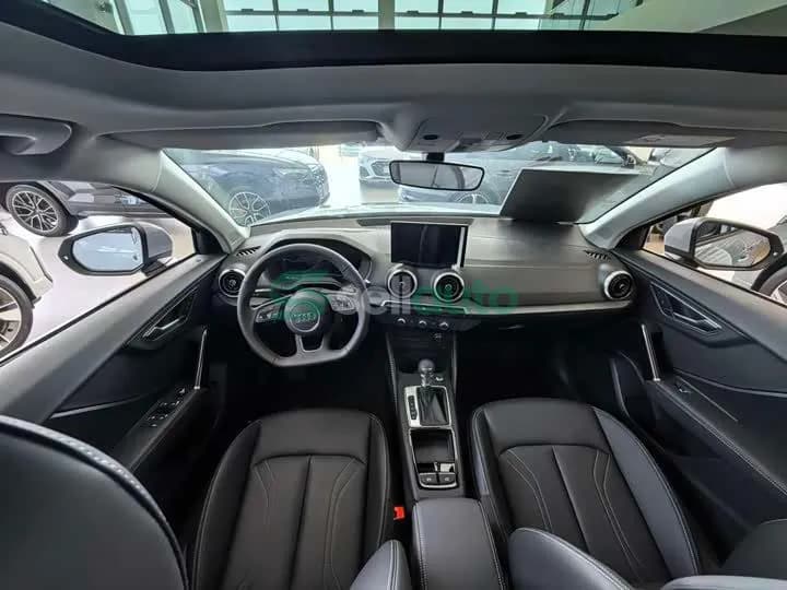 Audi Q2L 2026 12