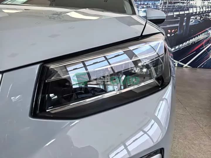 Audi Q2L 2026 3