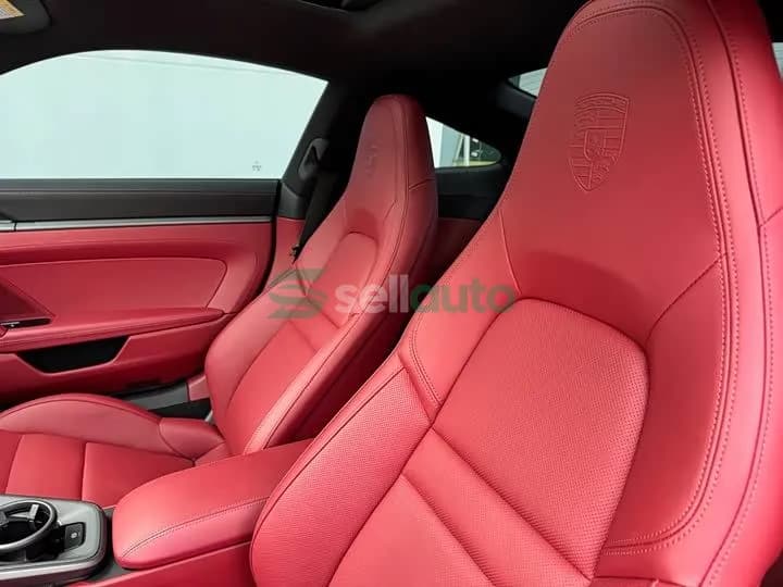 Porsche 911 2024 12