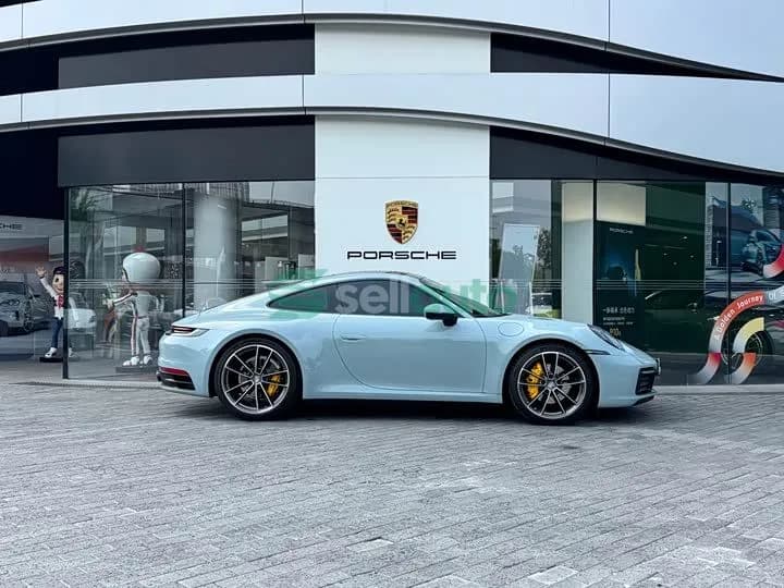 Porsche 911 2024 4