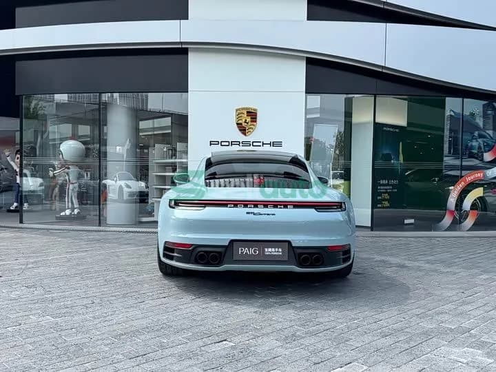 Porsche 911 2024 7
