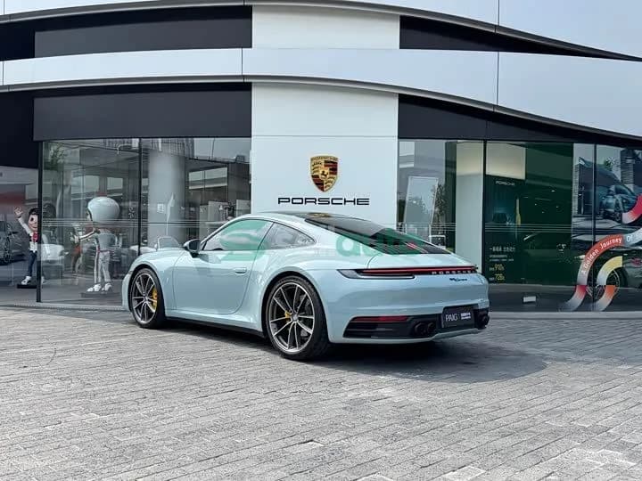 Porsche 911 2024 8