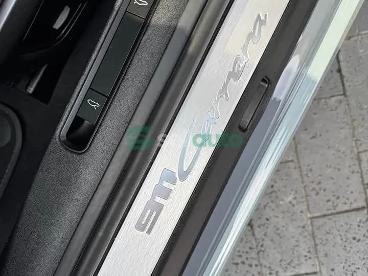 Porsche 911 2024 9