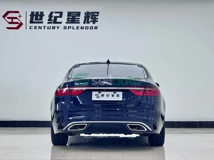 Jaguar XFL 2023 5