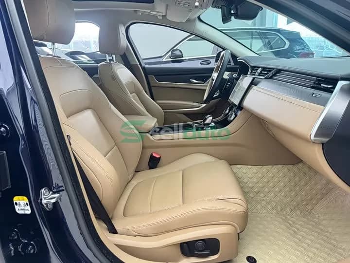 Jaguar XFL 2023 10