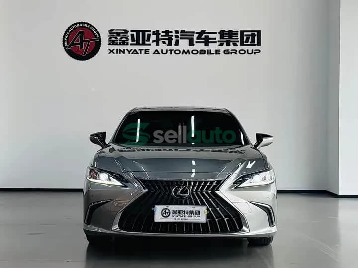 Lexus ES 2023 4