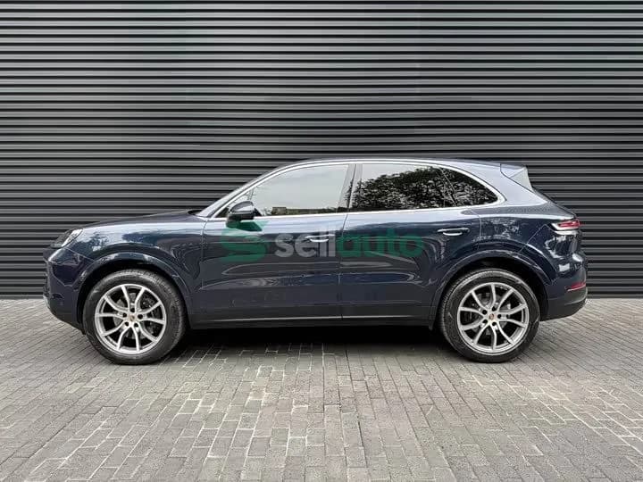 Porsche Cayenne 2024 2