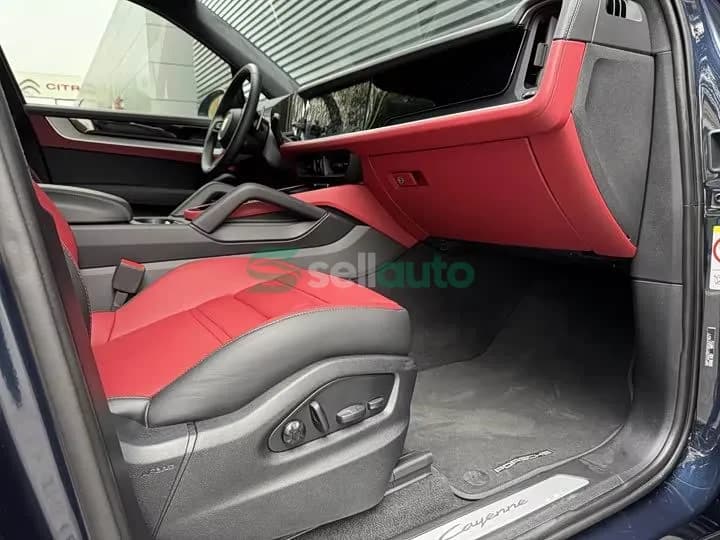 Porsche Cayenne 2024 12