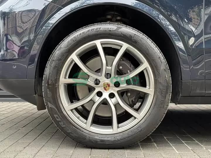 Porsche Cayenne 2024 6