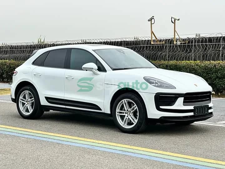 Porsche Macan 2024 3