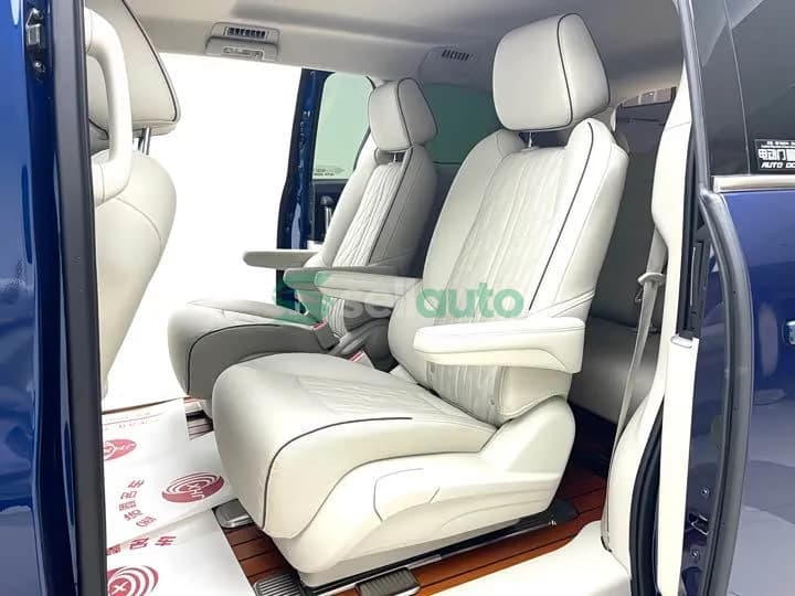 Buick GL8 2023 9