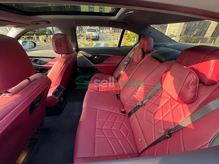 BMW 5 2024 12