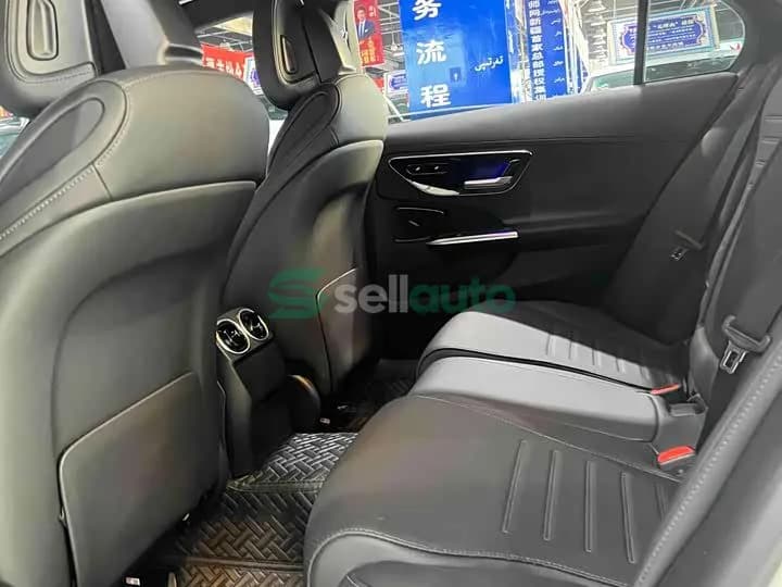 Mercedes-Benz C 2023 6