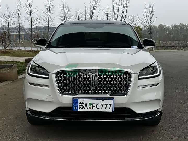 Lincoln Adventurer 2021 2