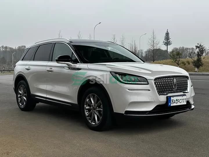 Lincoln Adventurer 2021 3