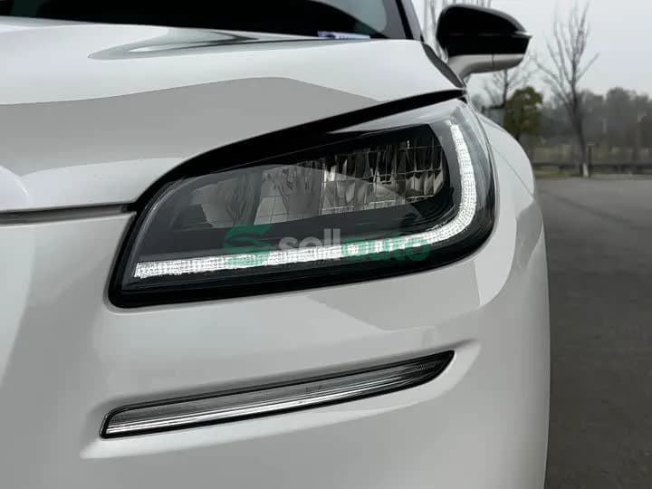 Lincoln Adventurer 2021 4