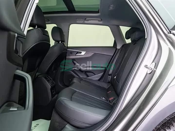 Audi A4 2021 12