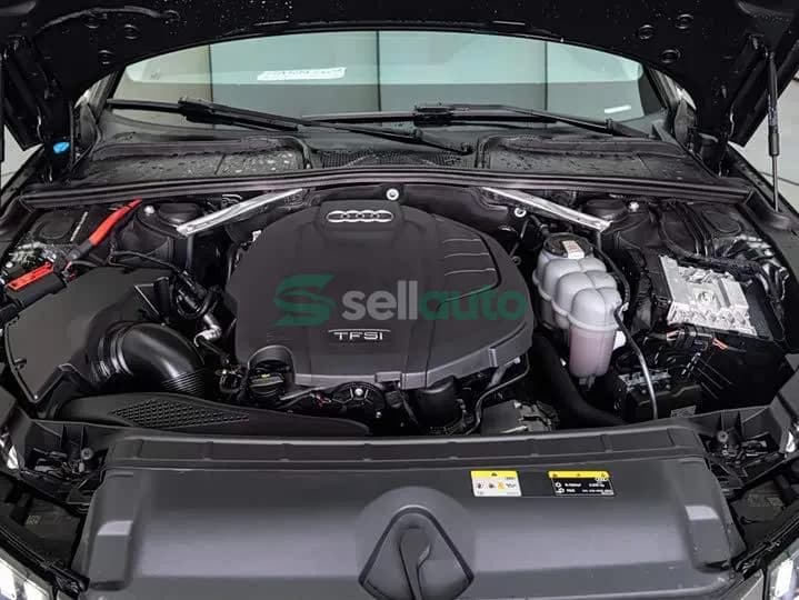 Audi A4 2021 8
