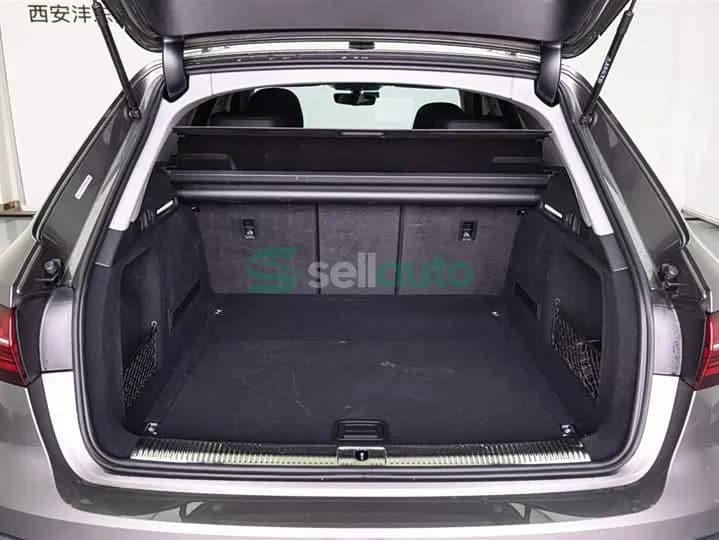 Audi A4 2021 9