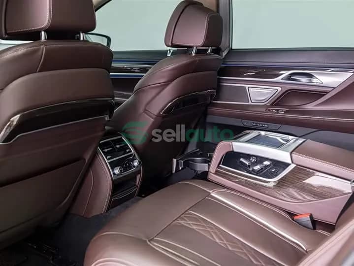 BMW 7 2022 7