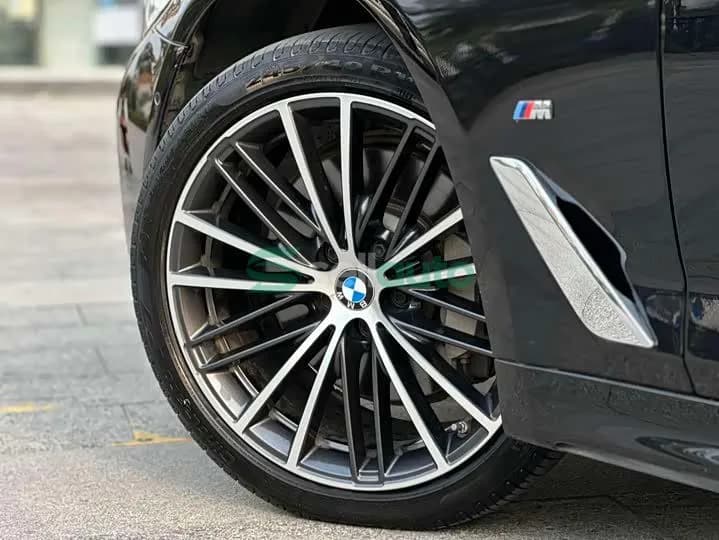 BMW 5 2023 11
