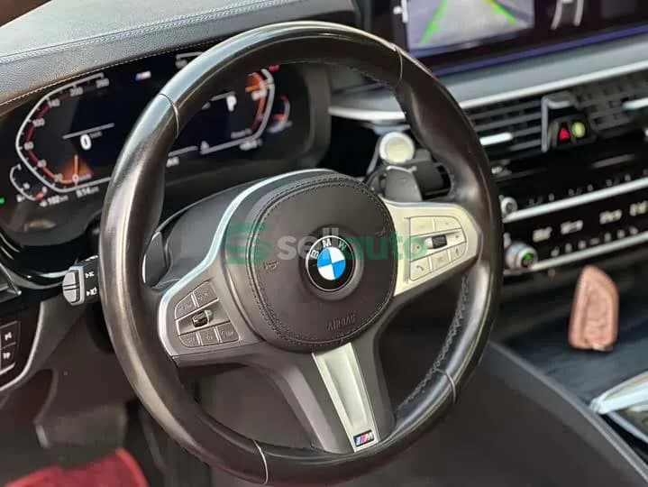 BMW 5 2023 12
