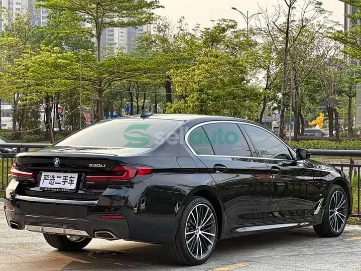 BMW 5 2023 9