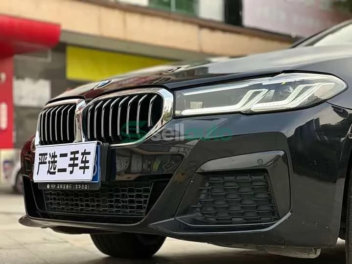 BMW 5 2023 10