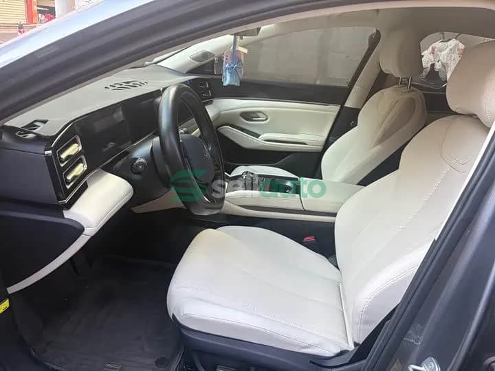 BYD L 2024 4