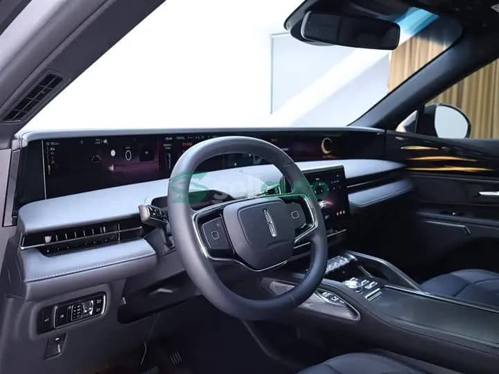 Lincoln Voyager 2026 11
