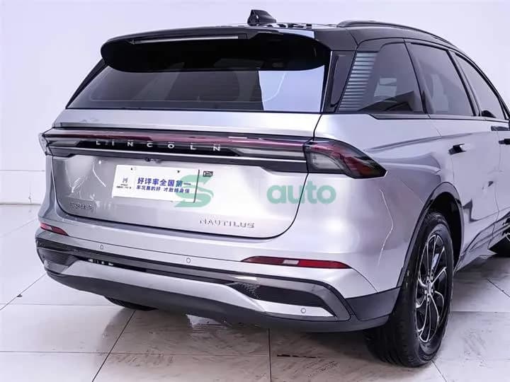 Lincoln Voyager 2026 8
