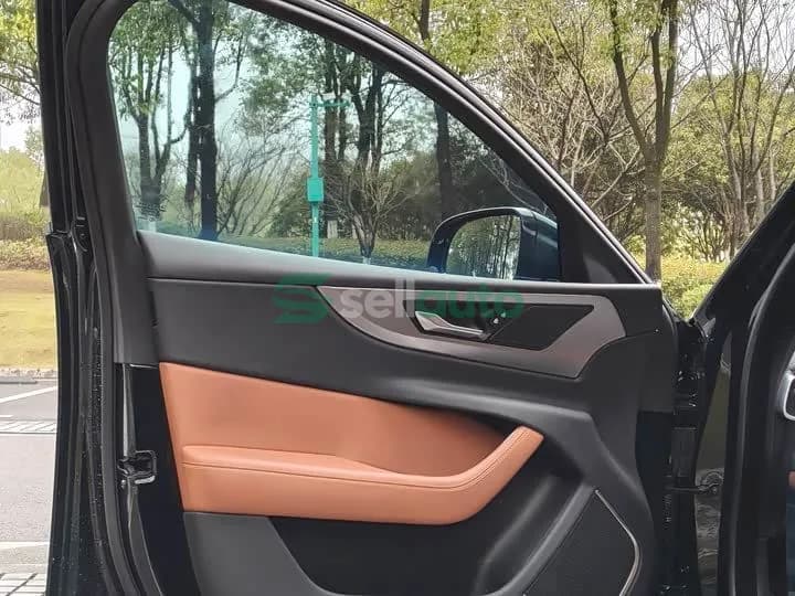 Jaguar XEL 2023 12