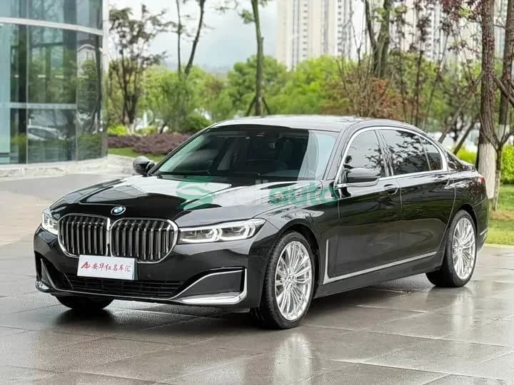 BMW 7 2021 1