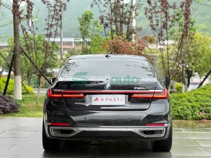 BMW 7 2021 4