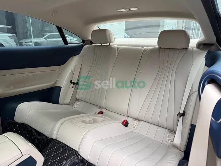 Mercedes-Benz E 2023 8