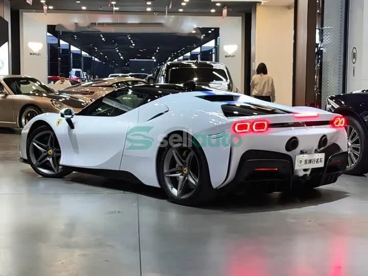 Ferrari SF90 2023 4