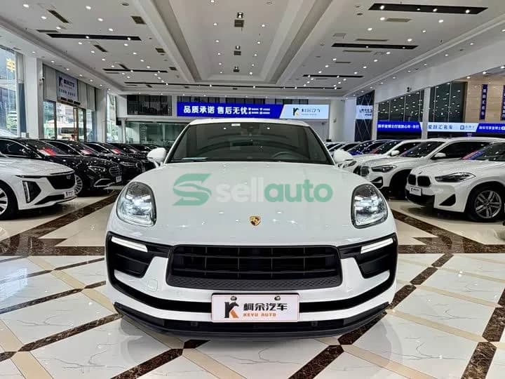 Porsche Macan 2024 3