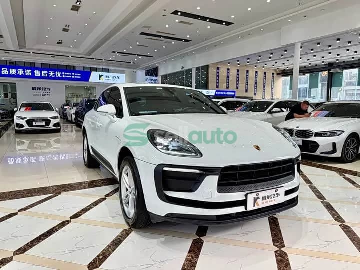 Porsche Macan 2024 4